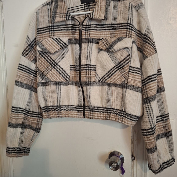 Timing Checkered Pattern Jacket - Picture 2 of 5